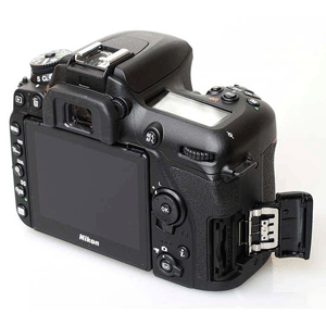 فروش اقساطی دوربین دیجیتال نیکون مدل D7500 به همراه لنز 18-140 میلی متر VR AF-S DX