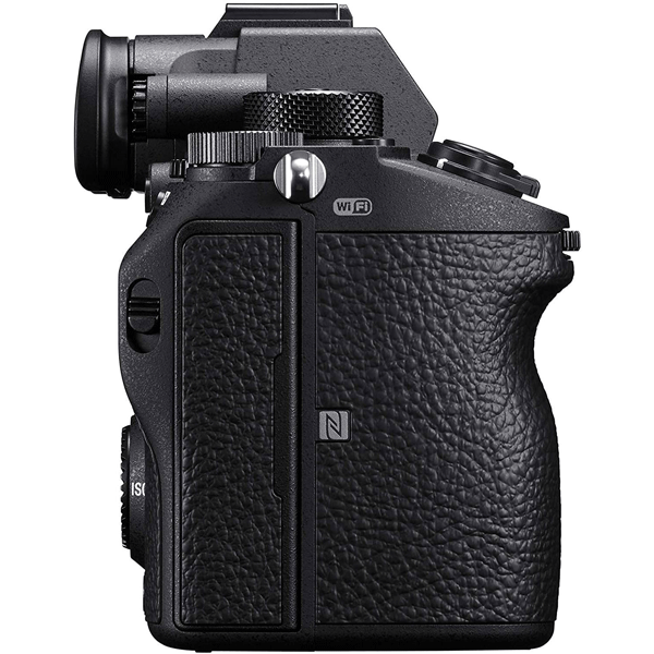 فروش نقدی و اقساطی دوربین دیجیتال بدون آینه سونی مدل A7R III بدون لنز