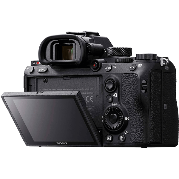 فروش نقدی و اقساطی دوربین دیجیتال بدون آینه سونی مدل A7R III بدون لنز