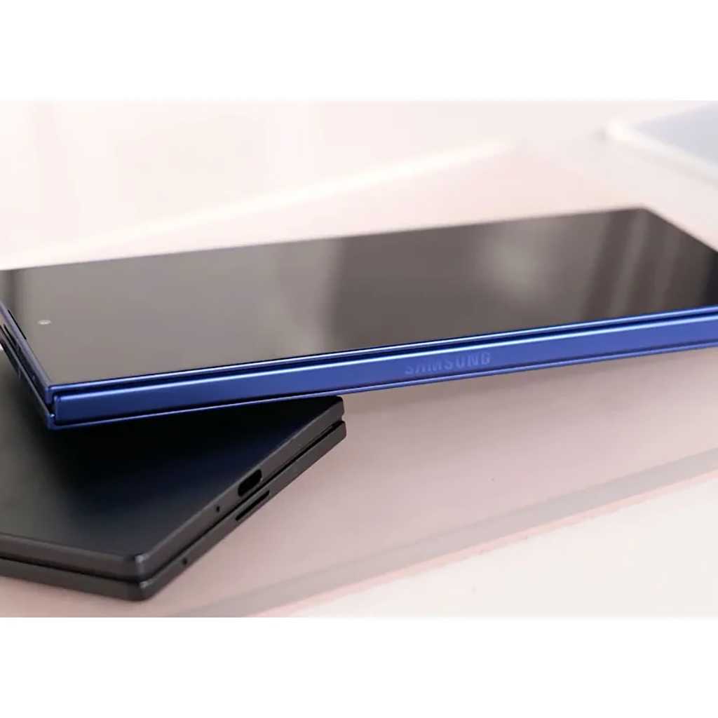 فروش نقدي و اقساطي گوشی موبایل سامسونگ مدل Galaxy Z Fold 7 دو سیم‌کارت ظرفیت 256 گیگابایت و رم 12 گیگابایت - ویتنام به همراه شارژر 45 وات سامسونگ