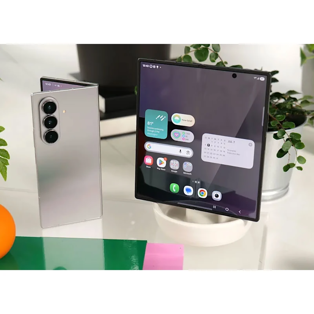 فروش نقدي و اقساطي گوشی موبایل سامسونگ مدل Galaxy Z Fold 7 دو سیم‌کارت ظرفیت 256 گیگابایت و رم 12 گیگابایت - ویتنام به همراه شارژر 45 وات سامسونگ
