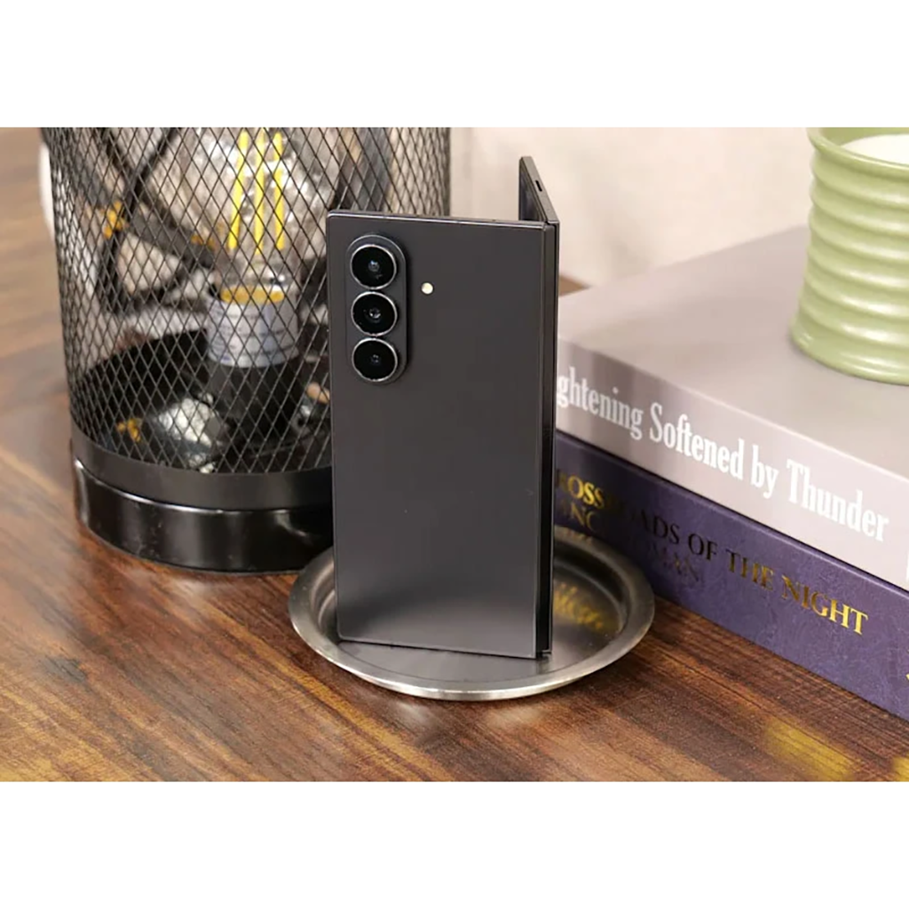 فروش نقدي و اقساطي گوشی موبایل سامسونگ مدل Galaxy Z Fold 7 دو سیم‌کارت ظرفیت 256 گیگابایت و رم 12 گیگابایت - ویتنام به همراه شارژر 45 وات سامسونگ