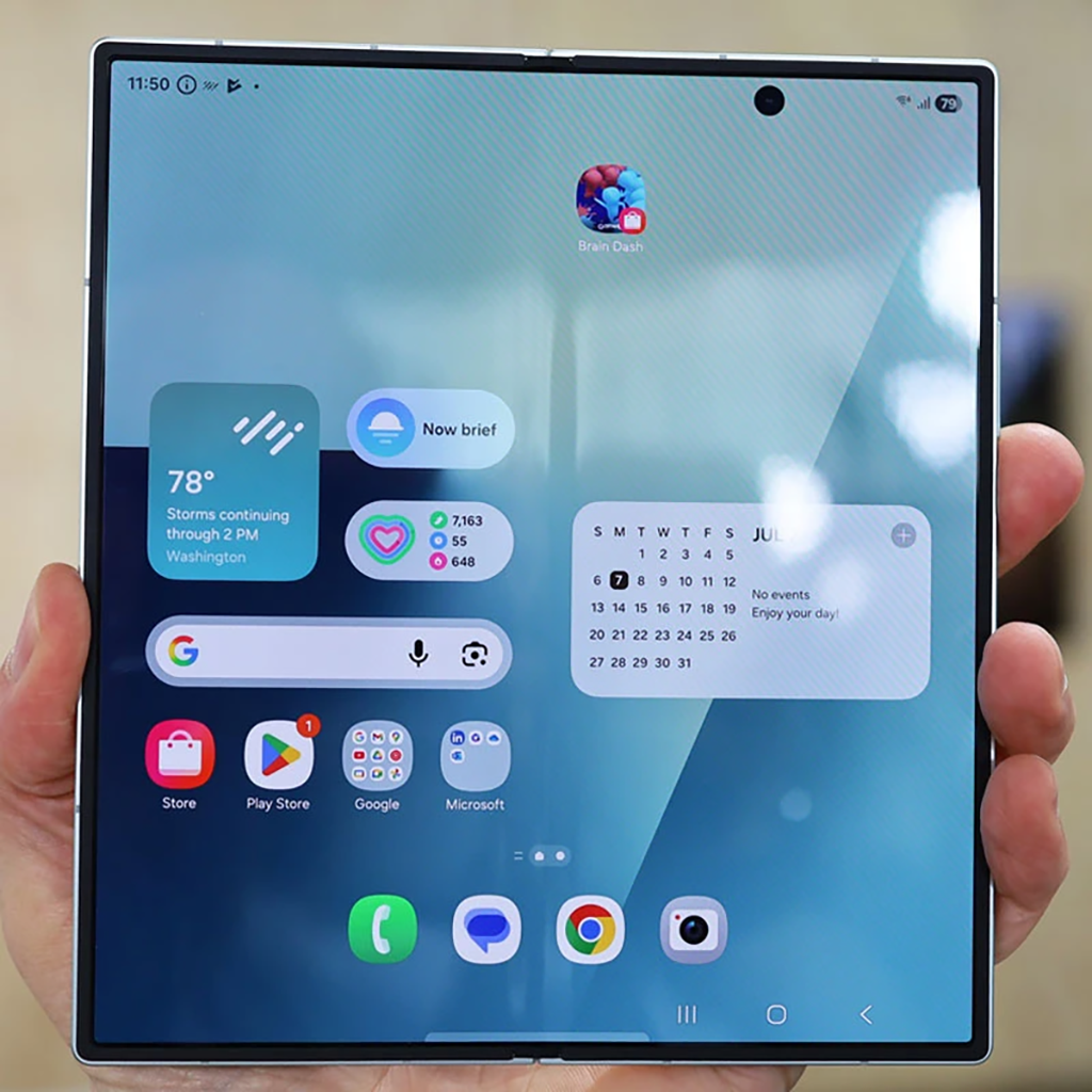 فروش نقدي و اقساطي گوشی موبایل سامسونگ مدل Galaxy Z Fold 7 دو سیم‌کارت ظرفیت 256 گیگابایت و رم 12 گیگابایت - ویتنام به همراه شارژر 45 وات سامسونگ