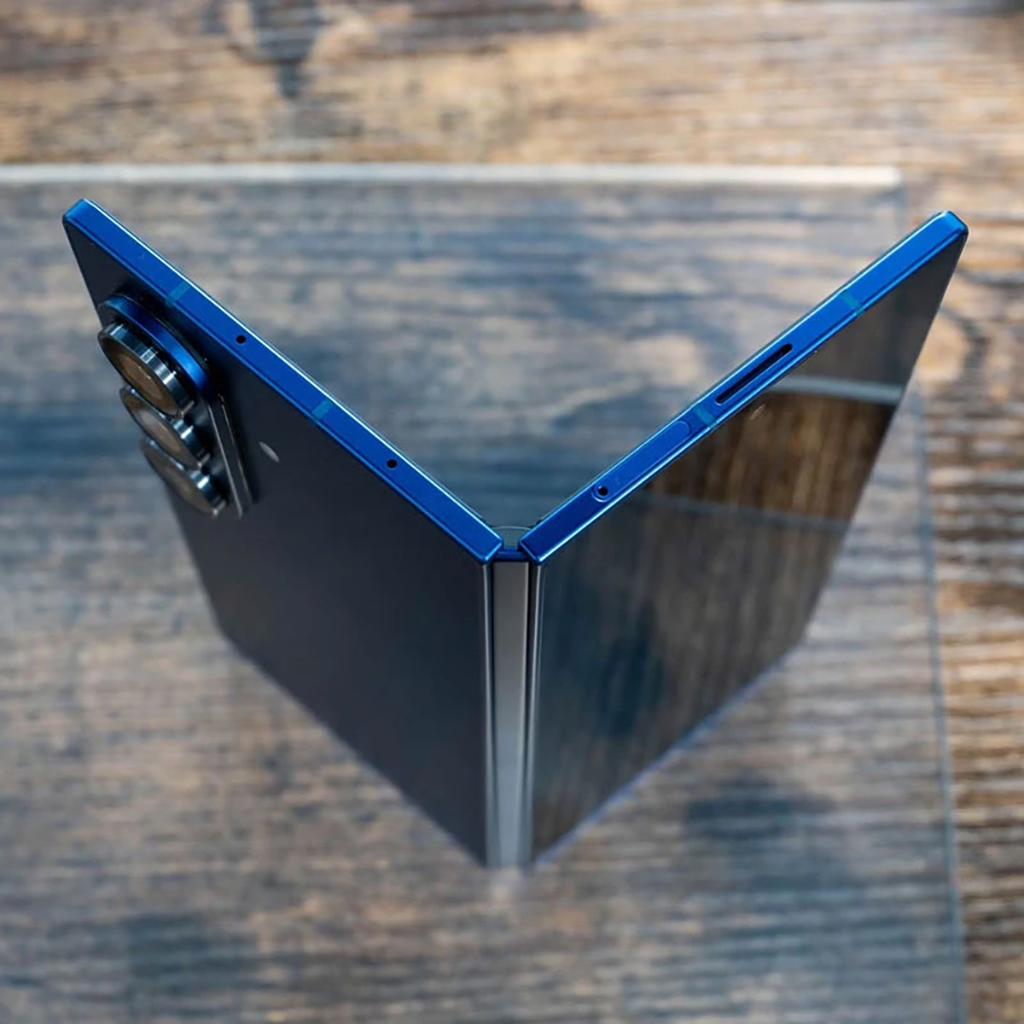 فروش نقدي و اقساطي گوشی موبایل سامسونگ مدل Galaxy Z Fold 7 دو سیم‌کارت ظرفیت 256 گیگابایت و رم 12 گیگابایت - ویتنام به همراه شارژر 45 وات سامسونگ