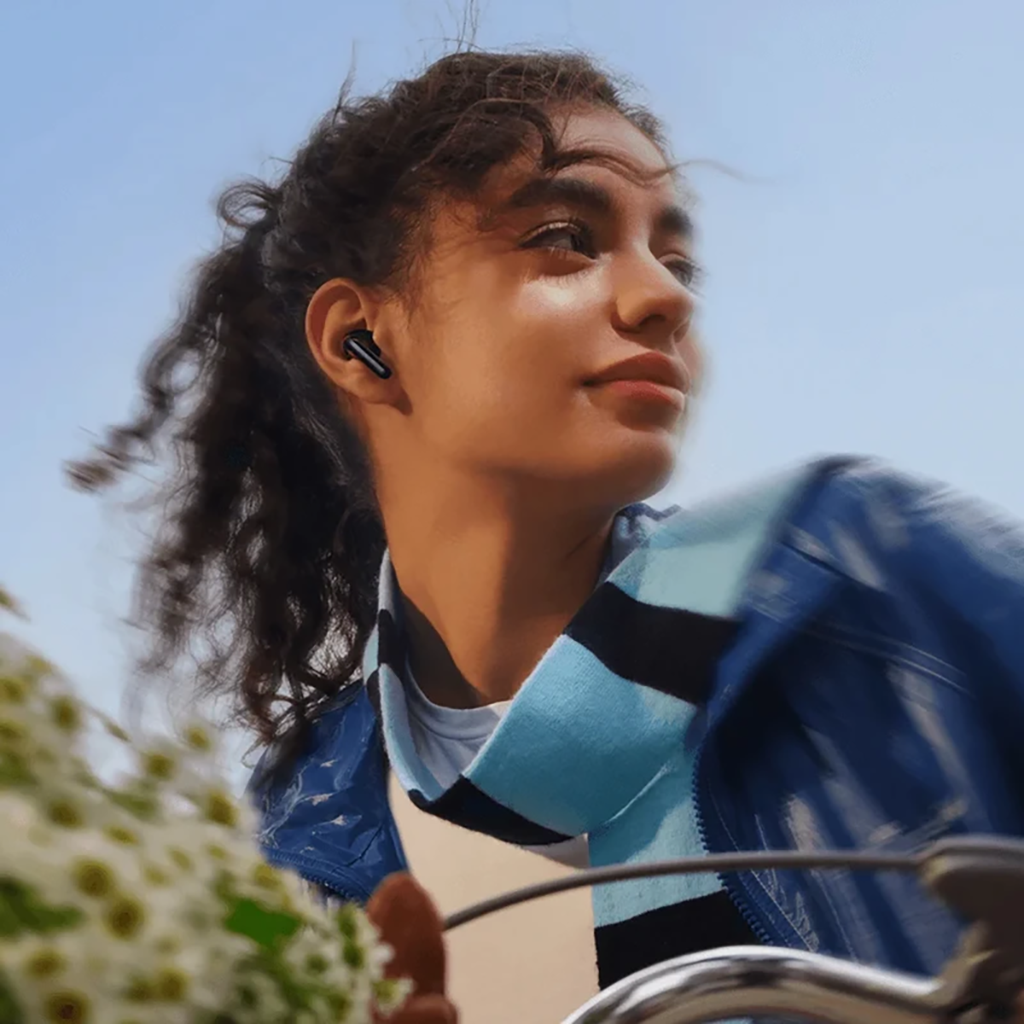 فروش نقدی و اقساطی هدفون بلوتوثی شیائومی مدل Redmi Buds 8 Lite